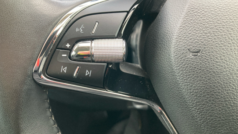 Skoda Karoq 2.0 TDI [150] SE Drive 5dr Diesel Estate